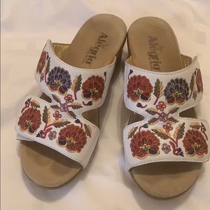 Algeria Floral Sandals